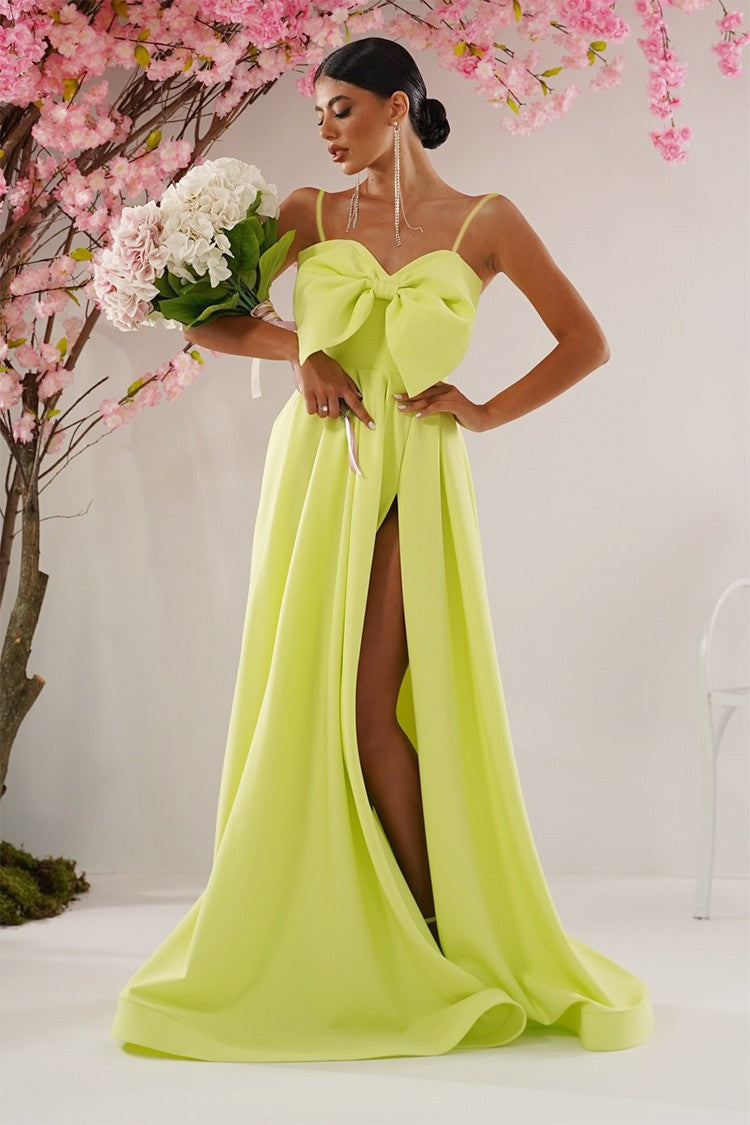 Elegant Long Pink Dress with Bow Detail and Adjustable Straps