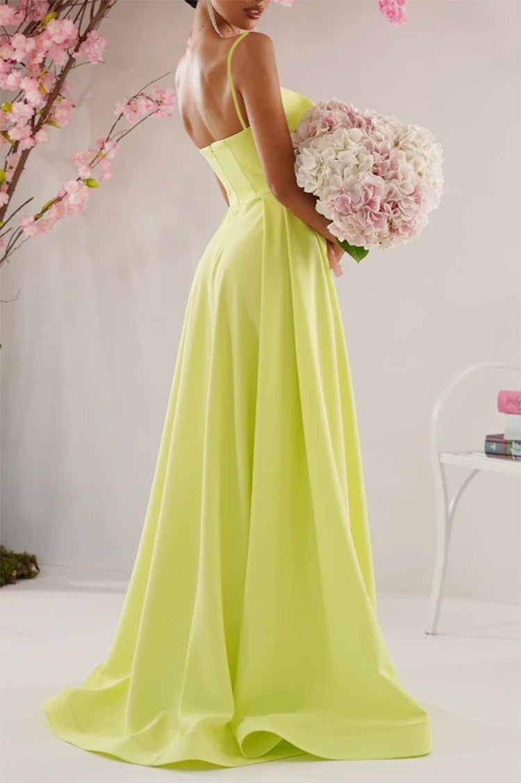Elegant Long Pink Dress with Bow Detail and Adjustable Straps